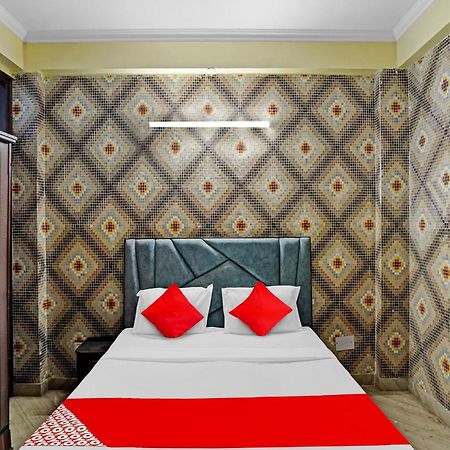 Hotel O Park View Noida Eksteriør bilde